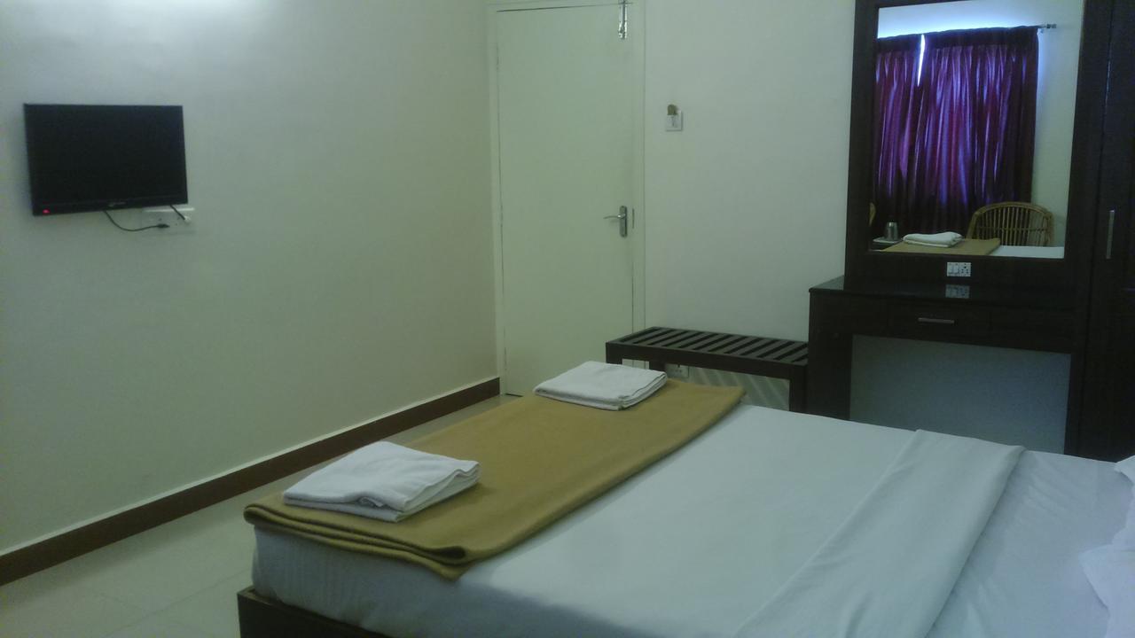 Hotel Blue Hills International Ooty Bagian luar foto