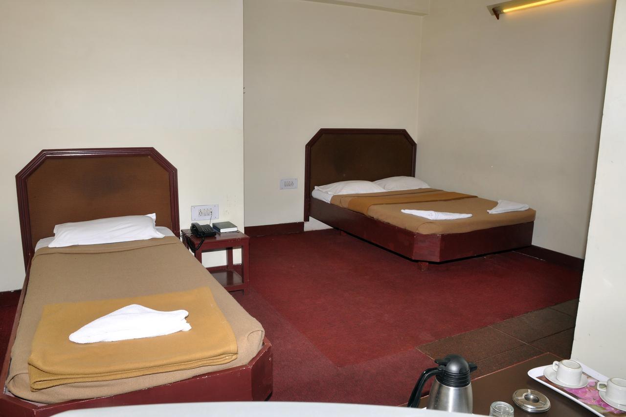Hotel Blue Hills International Ooty Bagian luar foto