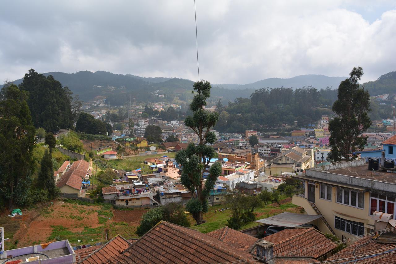 Hotel Blue Hills International Ooty Bagian luar foto
