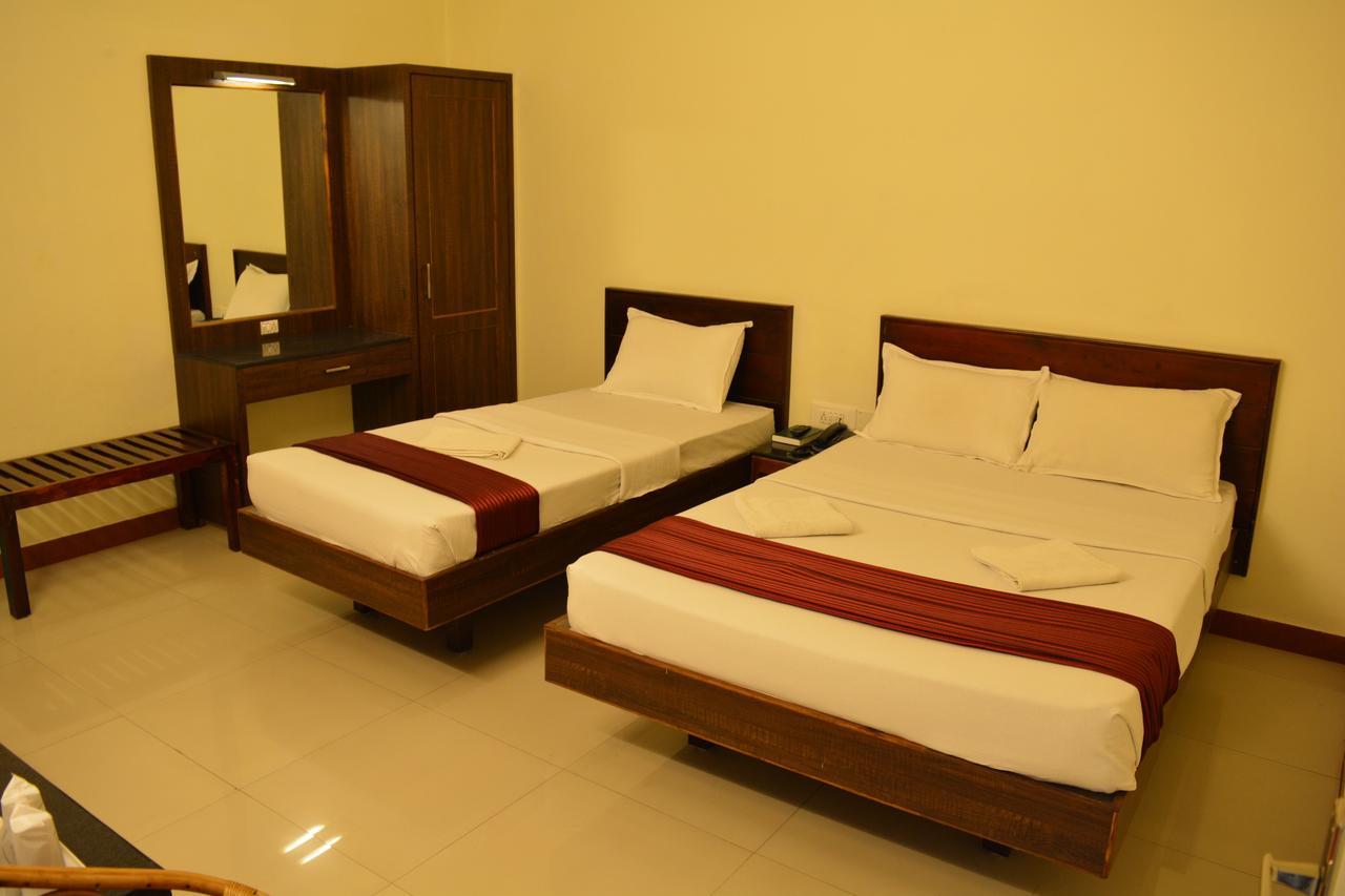 Hotel Blue Hills International Ooty Bagian luar foto