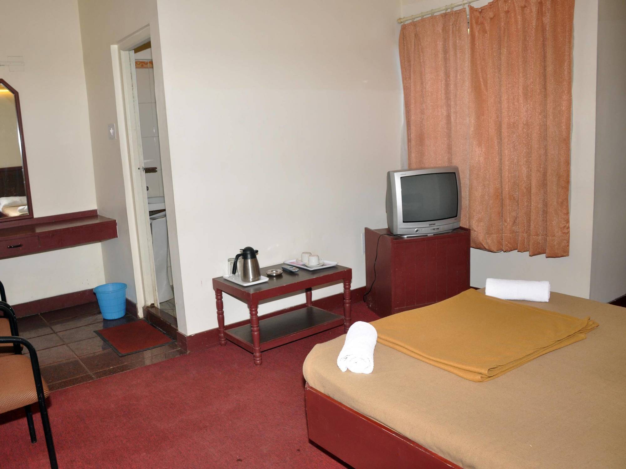 Hotel Blue Hills International Ooty Bagian luar foto