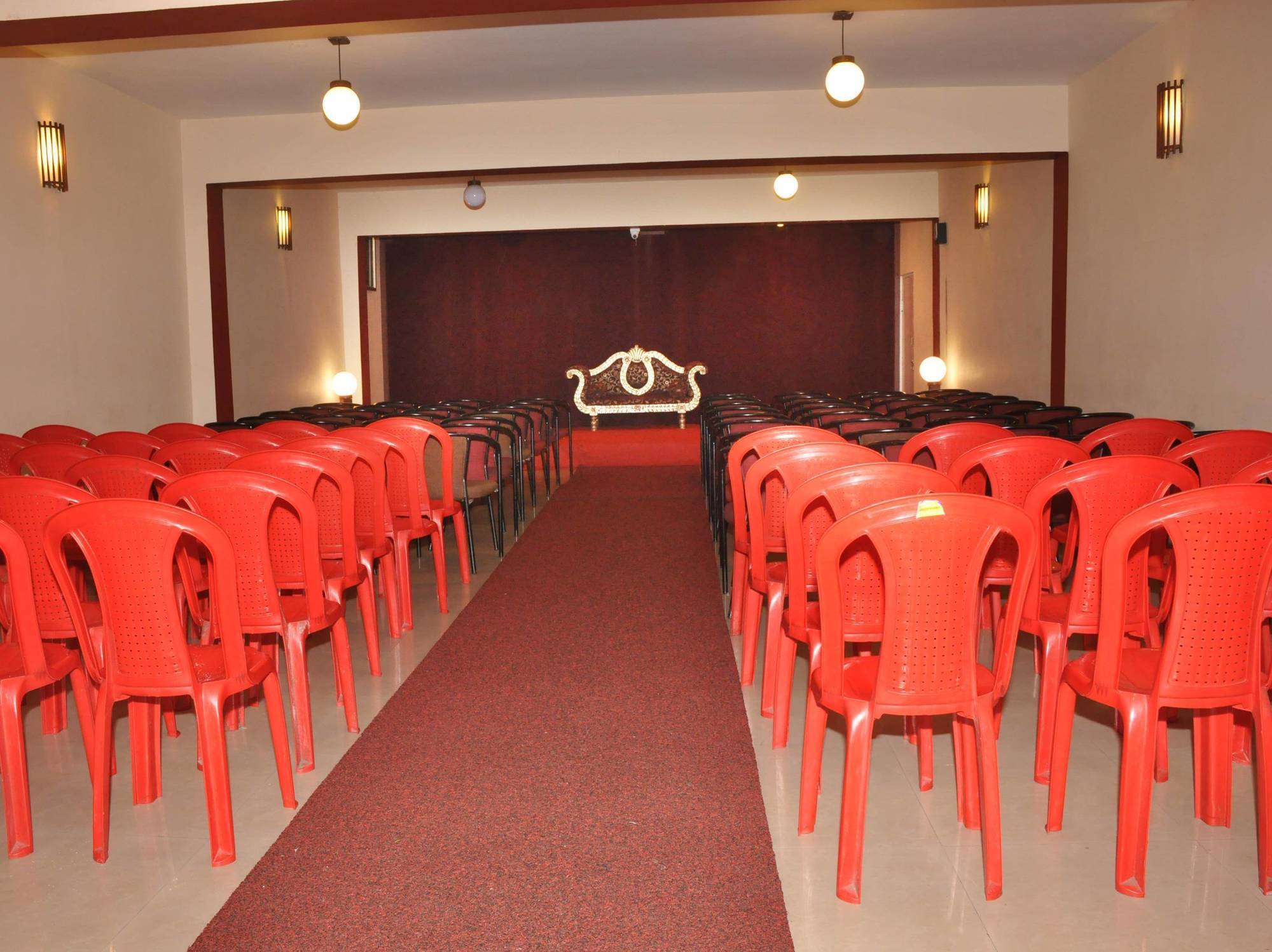 Hotel Blue Hills International Ooty Bagian luar foto