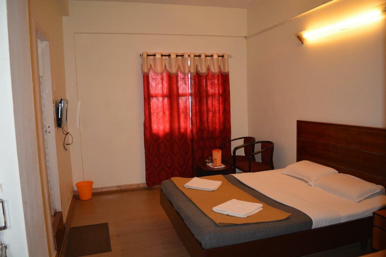 Hotel Blue Hills International Ooty Bagian luar foto
